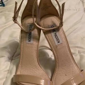 Steve Madden nude heel worn. 6.5 Im a 7 fits fine